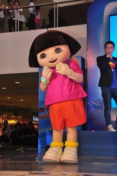 Dora loves to explore the world and now she's ready discover fun at the SM Supermalls 