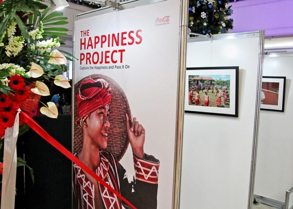 Images that captured the many forms of happiness brought by the Coca-Cola Foundation Philippines in its various programs were put on display at the Gateway Mall in Cubao.