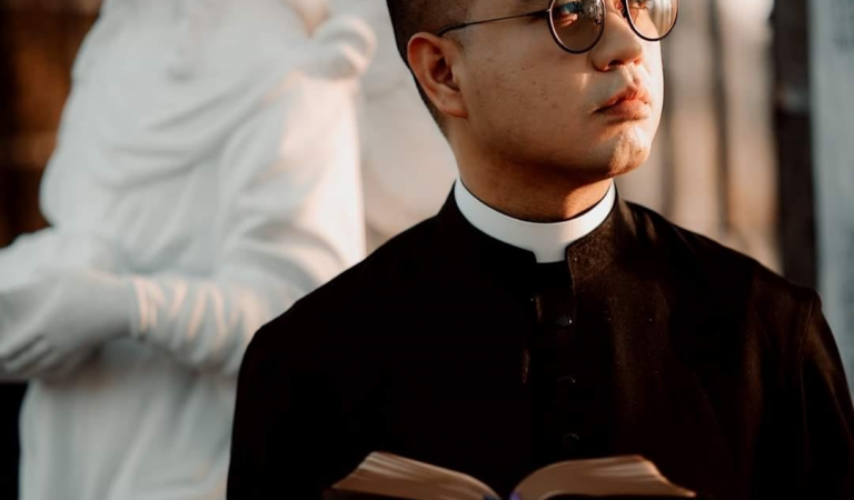 Fr. Fiel Pareja Found a New Way to Inspire Others Through TikTok